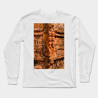 Terracotta Detail 05 Long Sleeve T-Shirt